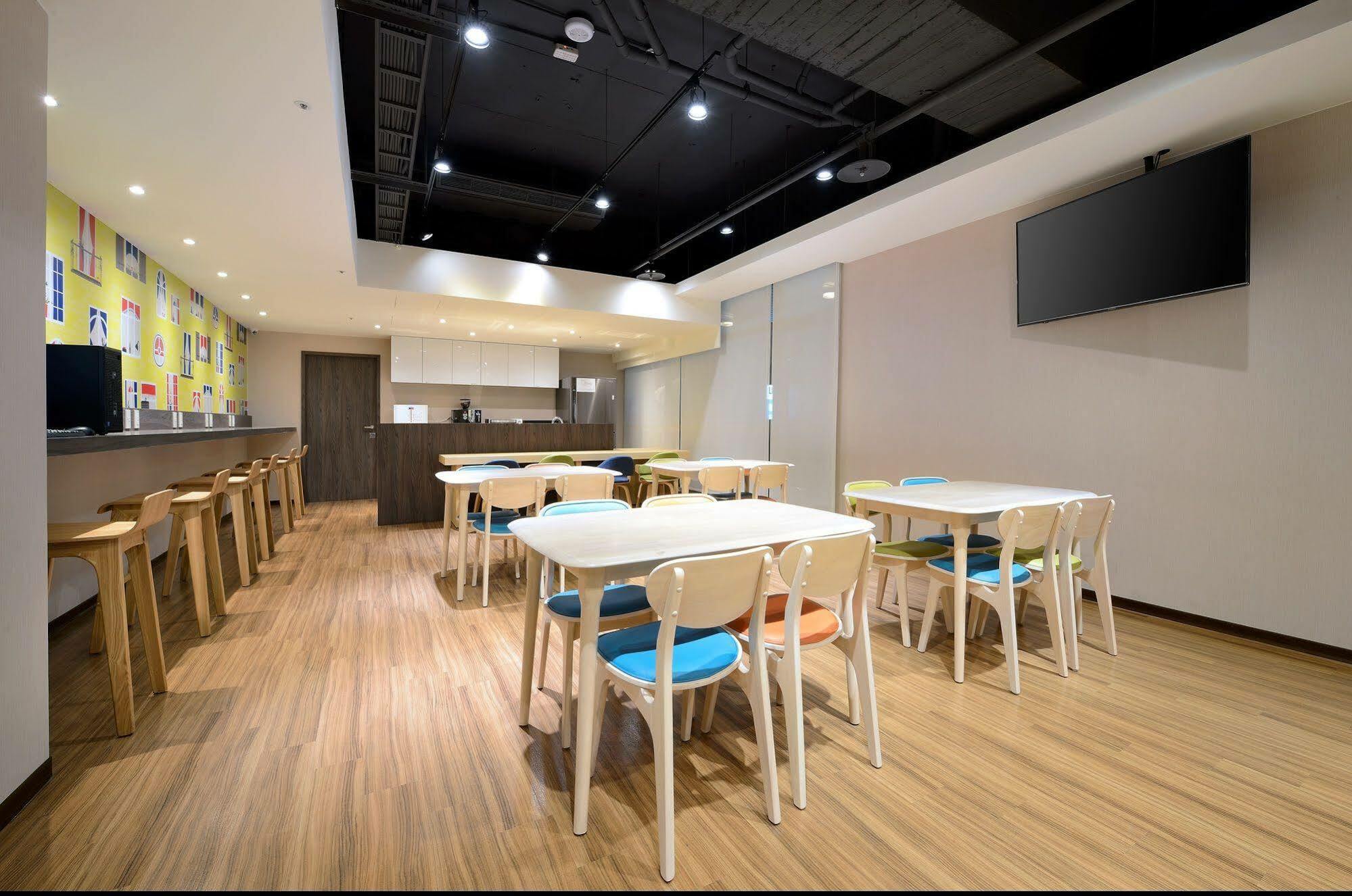 Park City Inn & Hostel Yonghe Bagian luar foto