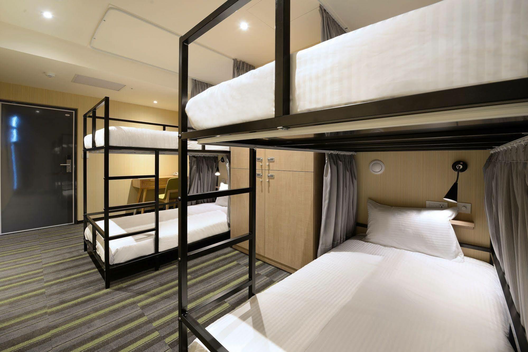Park City Inn & Hostel Yonghe Bagian luar foto